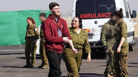 Former Russian hostage Alexander Trufanov, during his transfer from Hamas captivity to the International Committee of the Red Cross, Israel.