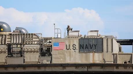 A US Navy Landing Craft Air Cushion conducts training maneuvers off the coast of Puerto Rico, September 5, 2025.